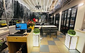 Hotel Madni Royale